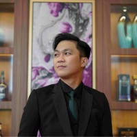 Playfull Employee John Samson's profile photo