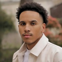 royaltiz Employee Cedric Arnolin's profile photo