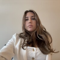 Isabella Feher Email
