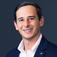 Kirkland & Ellis LLP Employee Adam Larson's profile photo