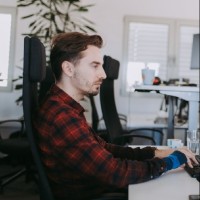 Domagoj Hrestak Email
