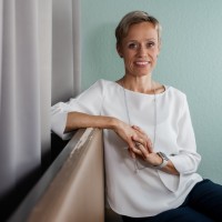 Consulting Impact Employee Stephanie Metz's profile photo