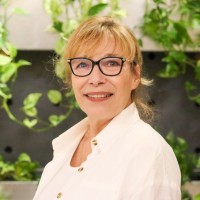 Paula Brunet Email