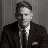 Oscar Hallbygård Email