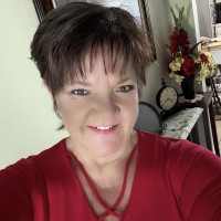 Apple American Group LLC Employee Cheryl Lenington's profile photo
