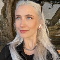 Kaydee Lindstrom Email & Phone Number