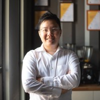 Lio Jun Email & Phone Number