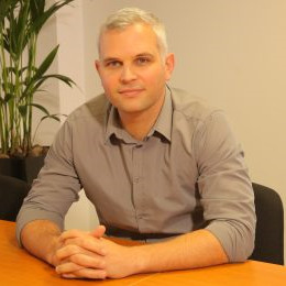 Balazs Darnoi Email