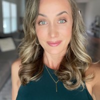 Kellie Davis Email & Phone Number