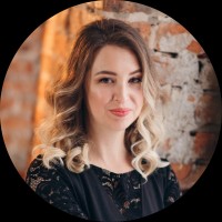 yellowHEAD Employee Nadia Uvarova's profile photo