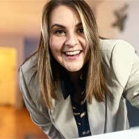 Lauren Caithness Email & Phone Number
