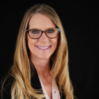 Guntin & Gust Employee Stacey Hill's profile photo