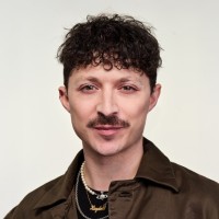 Hayden Manders Email & Phone Number