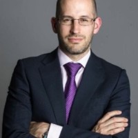 Roberto G. Email
