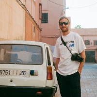 make time to design Employee Tom Greenhill's profile photo