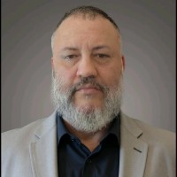 Lucas Oleiro Email & Phone Number