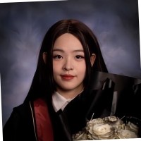 Amazon Employee Emma He's profile photo