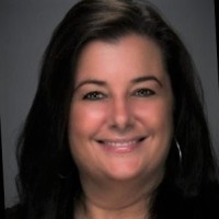 Syxsense Employee Laurie Vandoezelaar's profile photo