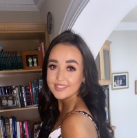 AMZ Group Employee Finola Wilmott's profile photo