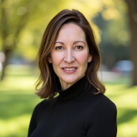 Susana Reyes Email & Phone Number