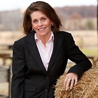 Anna Brueske Email & Phone Number