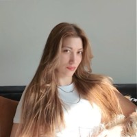 Ece Akyaman Email