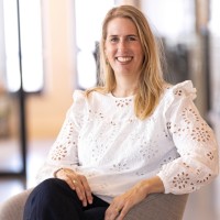 Suzanne al Email & Phone Number