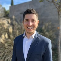 English Coach Employee Luke Simon's profile photo