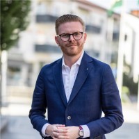Johan Skog Email