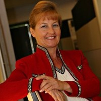 Hawaiian Bros Island Grill Employee Cindy Parres's profile photo