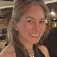 Mia Icasiano E-Mail & Telefonnummer