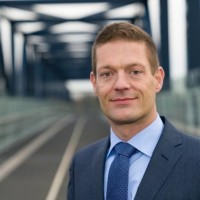 Joost van Leeuwen Email