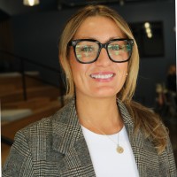 D2L Employee Kim Loebach's profile photo