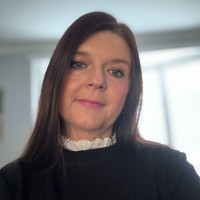 Michelle Hayes Email