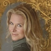 Elle Willson Email & Phone Number