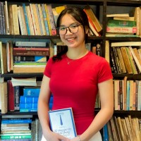 Hoa Nguyen Email