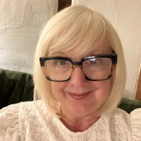 LOFT.uk Employee Amanda Brien's profile photo