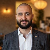 xAmplify Employee Alex Ravanello's profile photo