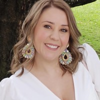 Ana Piedrahita Email