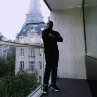 Foot Locker Employee Mike Brown's profile photo