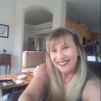 actively looking Employee Cathy Hlatkey's profile photo