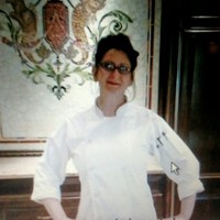 Private Contract Employee Lesa M's profile photo