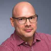 Volker Peters Email