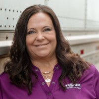 Art Pape Transfer Employee Sauny Tucker's profile photo