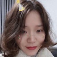 UNIT LED Employee Vivi Lee's profile photo