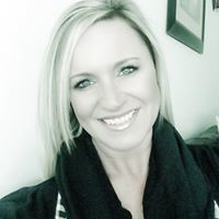 B2B Bank Employee Suzette Martin's profile photo