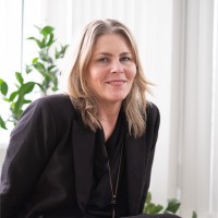 Elin Minde Email & Phone Number