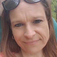 Hampton-Dumont High School Employee Pam Simpson's profile photo