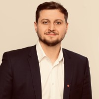 Daniel Adelhütte-Strinz Email