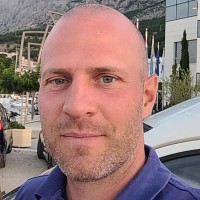 Jenti Zuta Email
